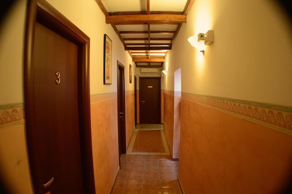 L'Incanto Guesthouse ローマ エクステリア 写真